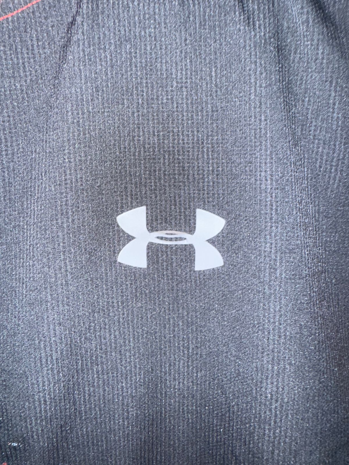 Under Armour Zip Shirt - Large