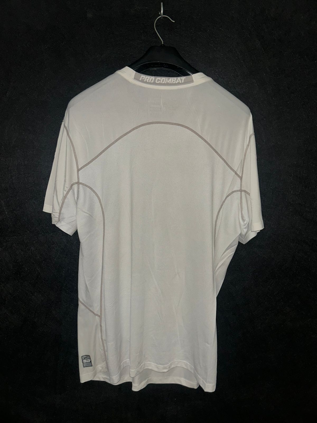 Nike Fitted White Tee - XL