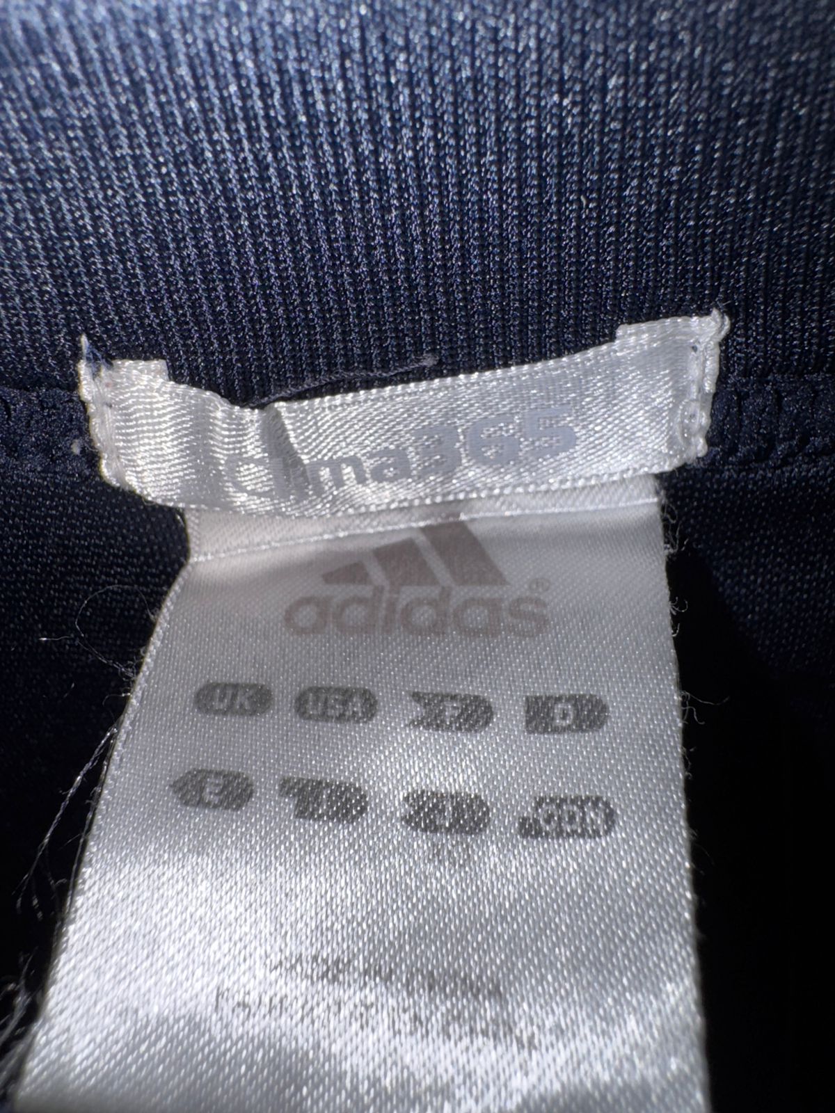 Adidas Striped Round Neck - XL