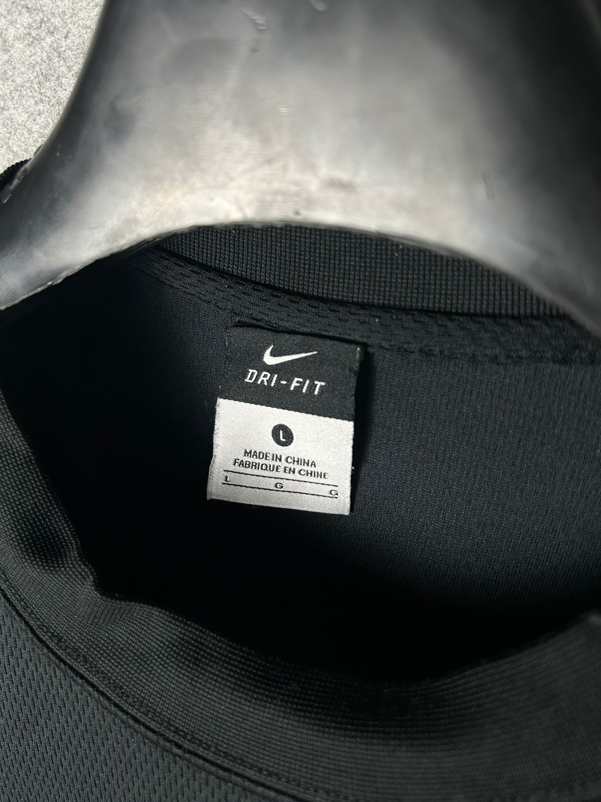 Nike Black Round Neck - Large