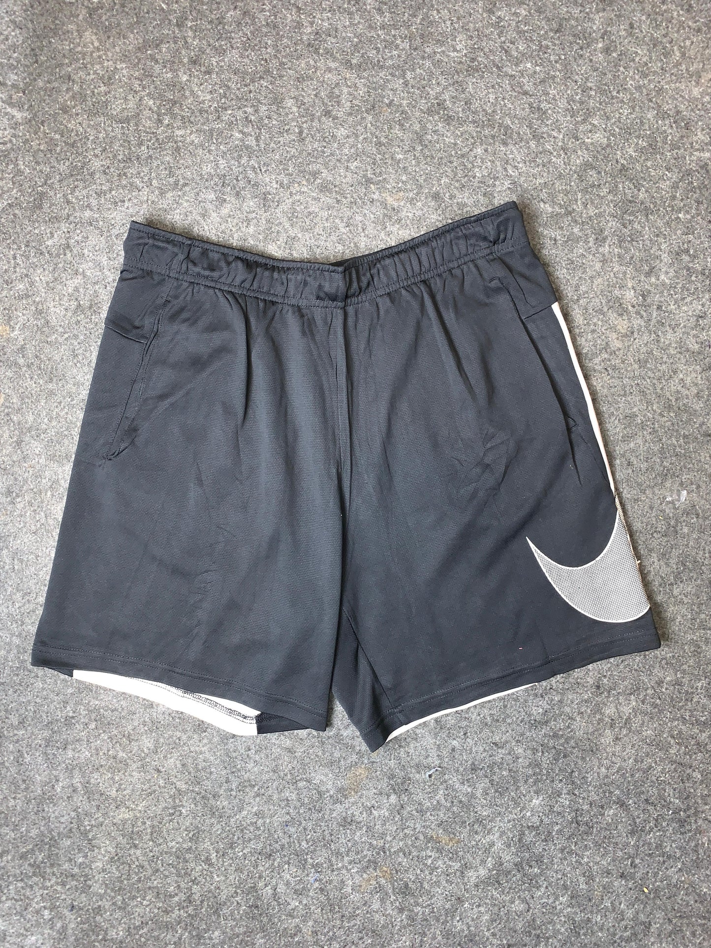 Nike Classic Black White Shorts - XXL