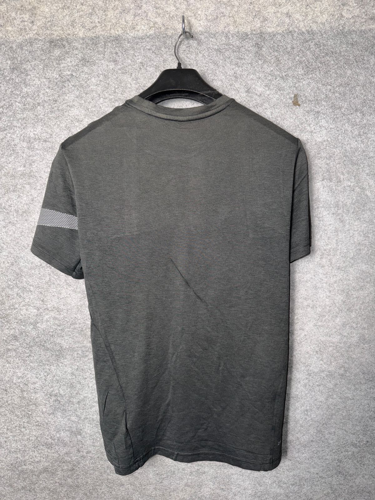 Nike Black Round Neck - Small