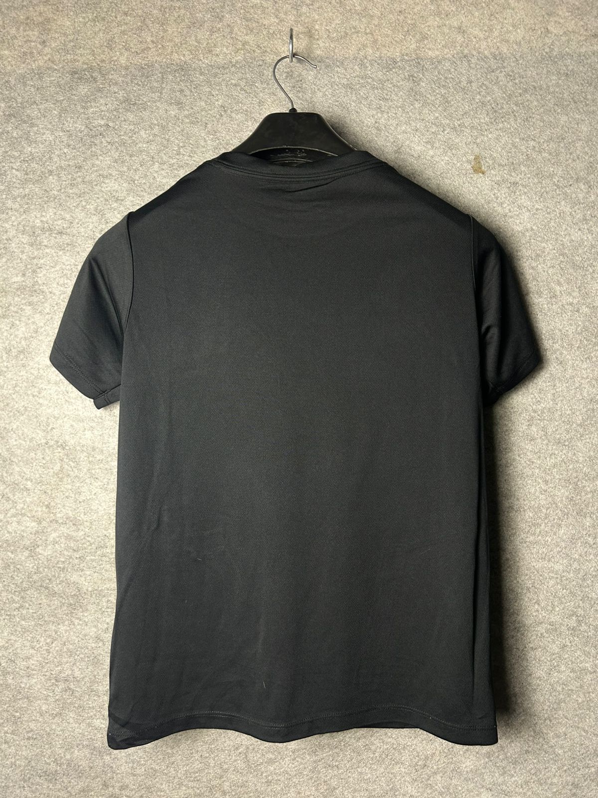 Champion Plain Black Tee - Large