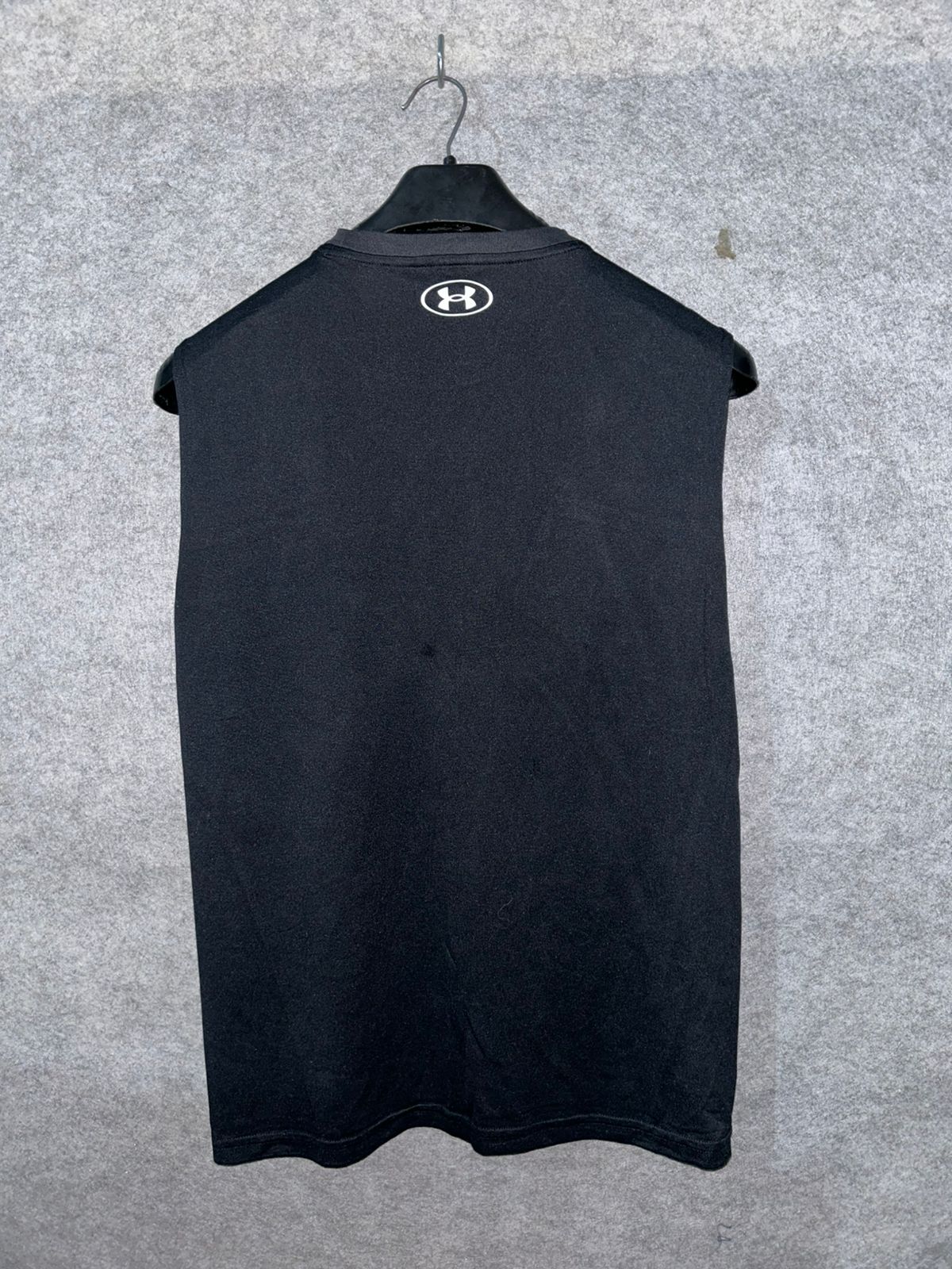 Under Armour Black Tanktop - Medium