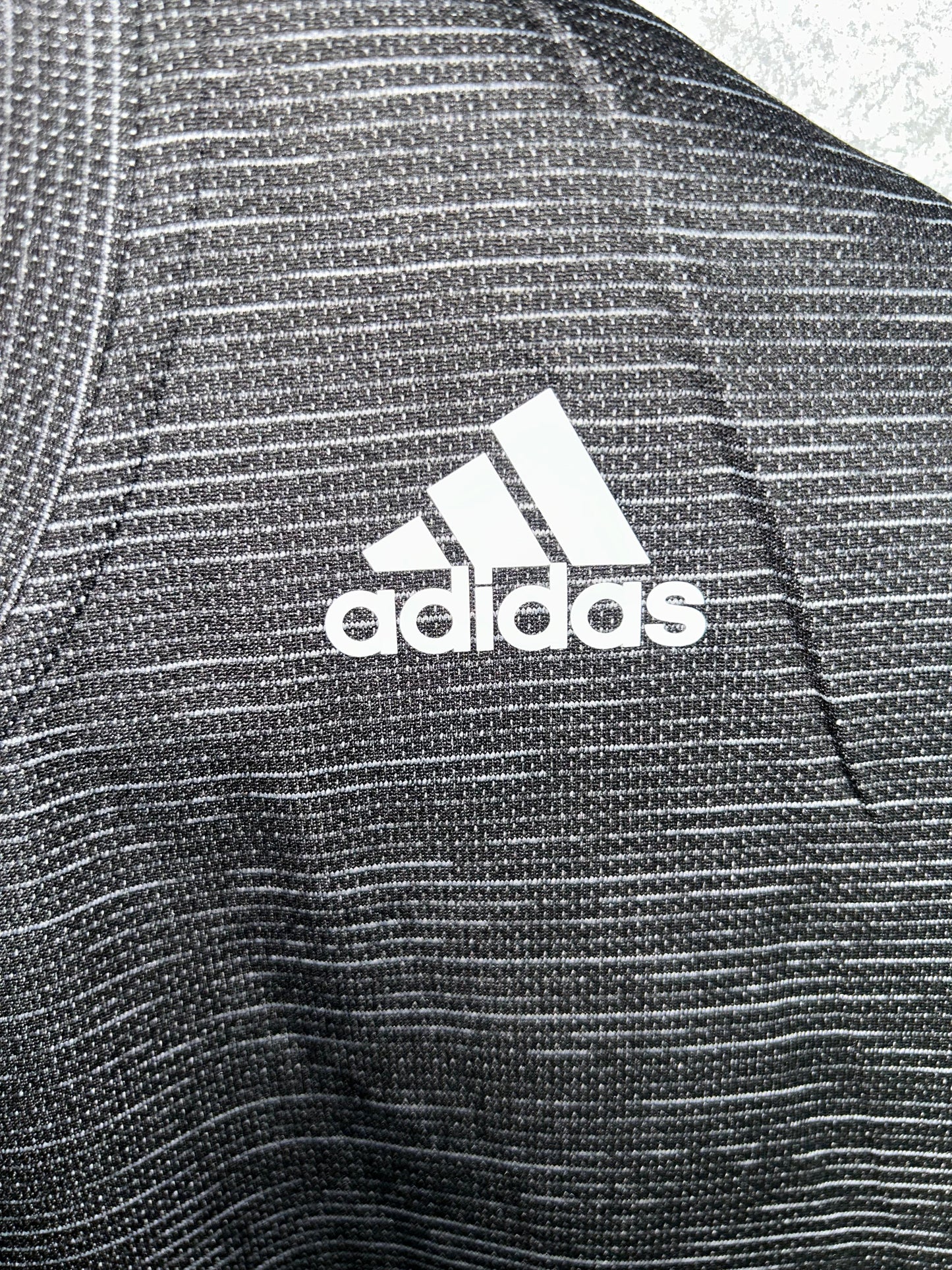 Adidas Freelift Fitted - Large