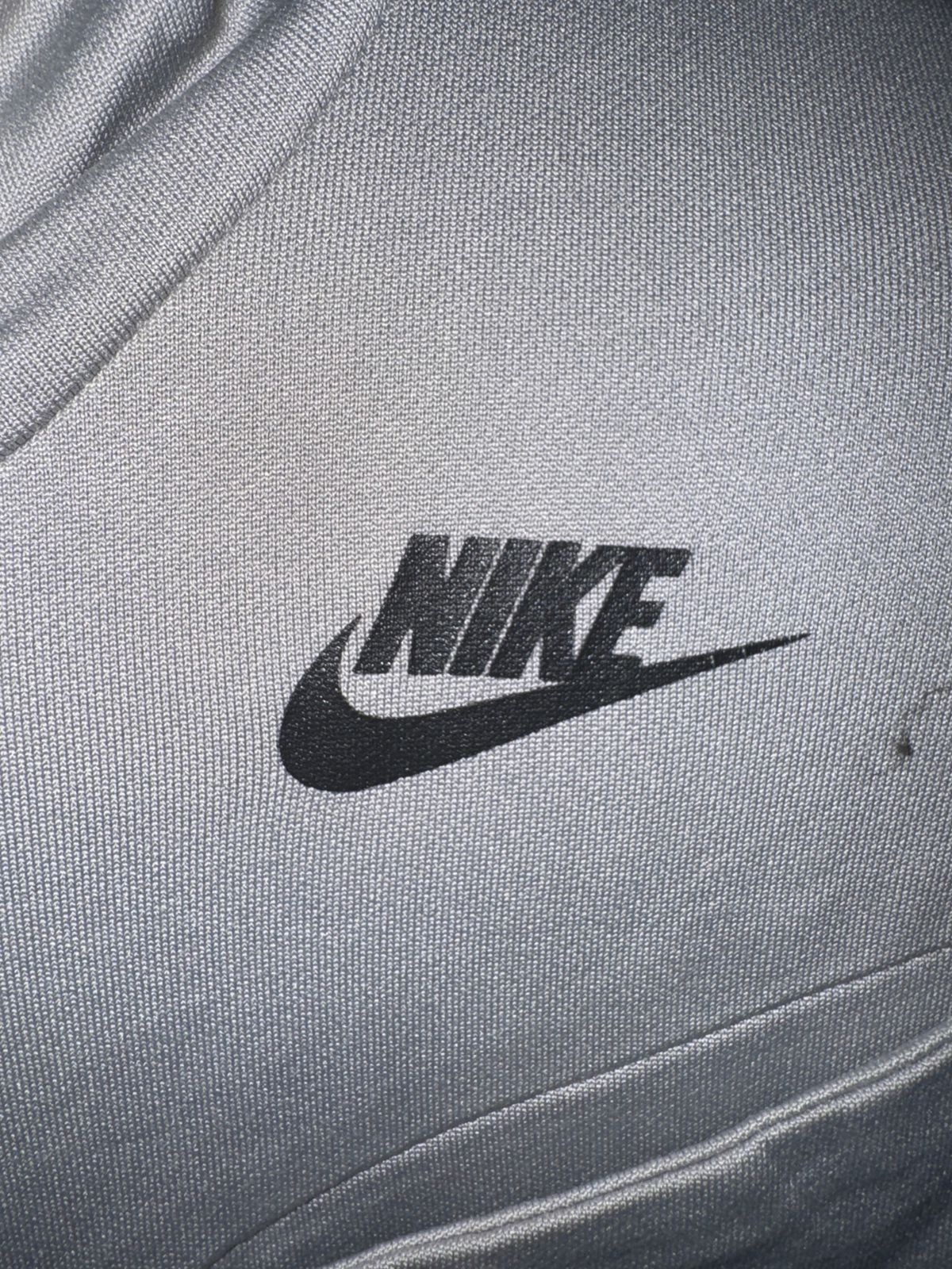 Pre Loved Nike Full Zipper Short Sleeves Hoodie - Medium
