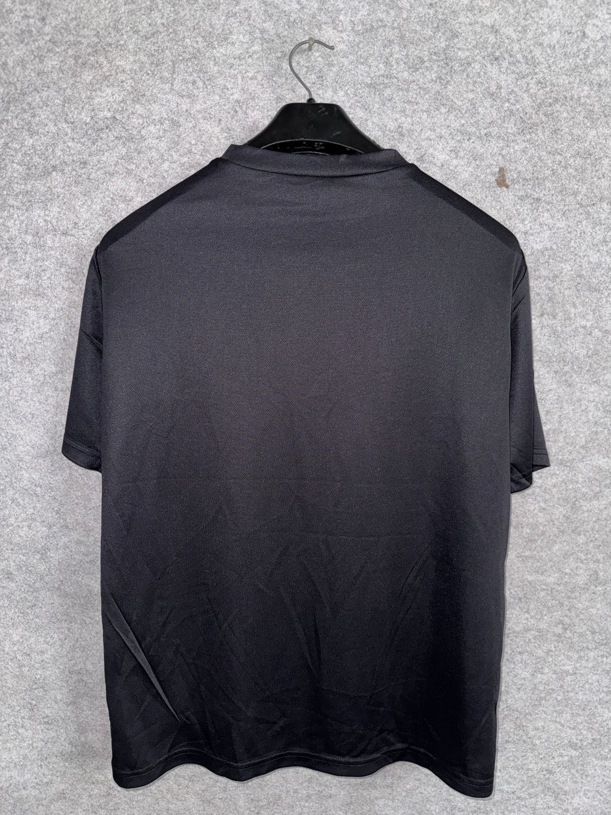 Reebok Black Tee - Large