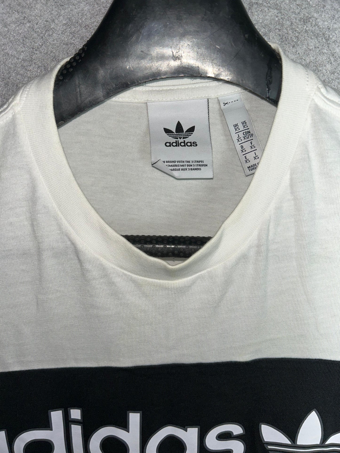Adidas Black & White - XS