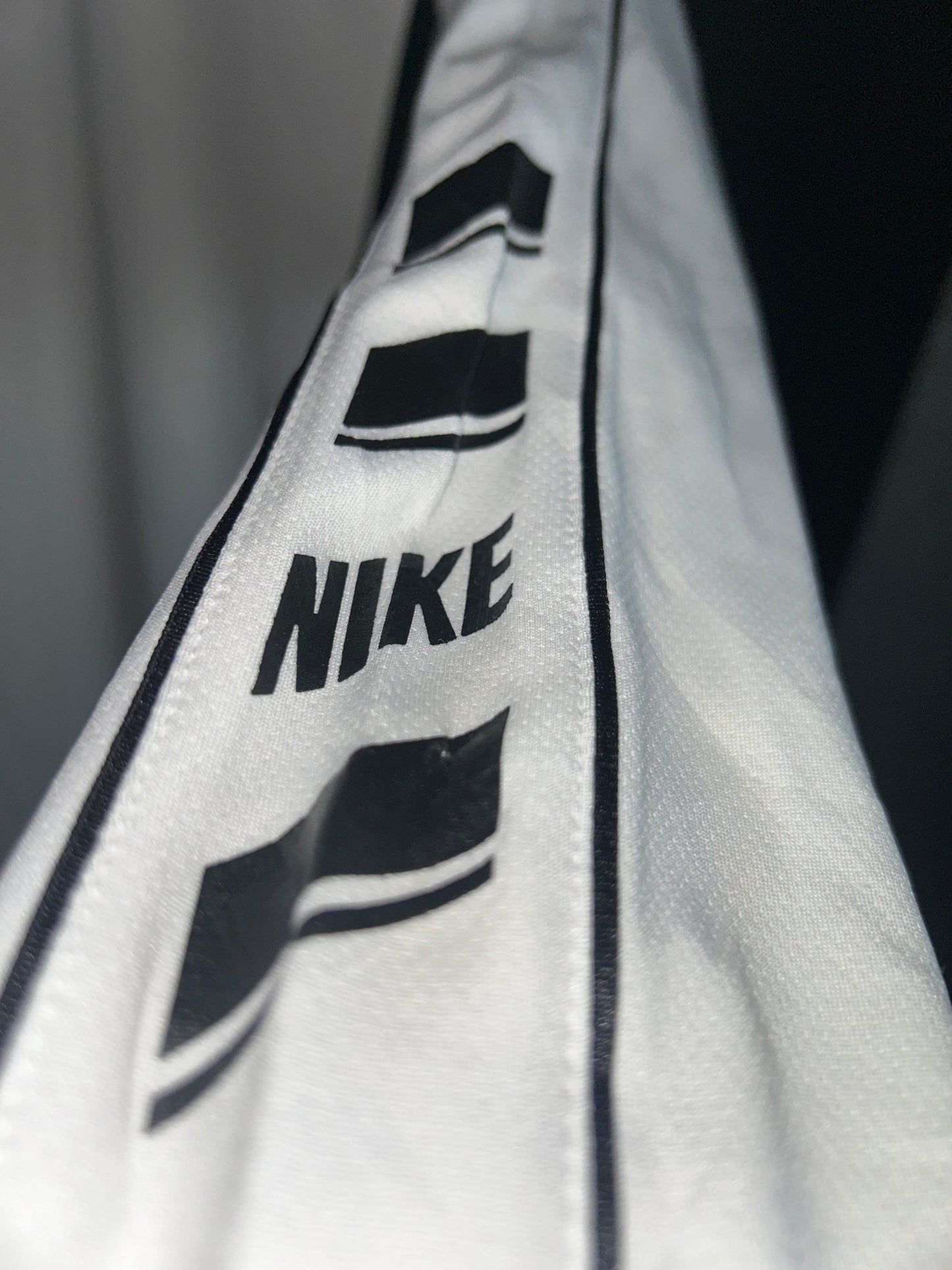 Nike White Round Neck Full Sleeves  - Medium