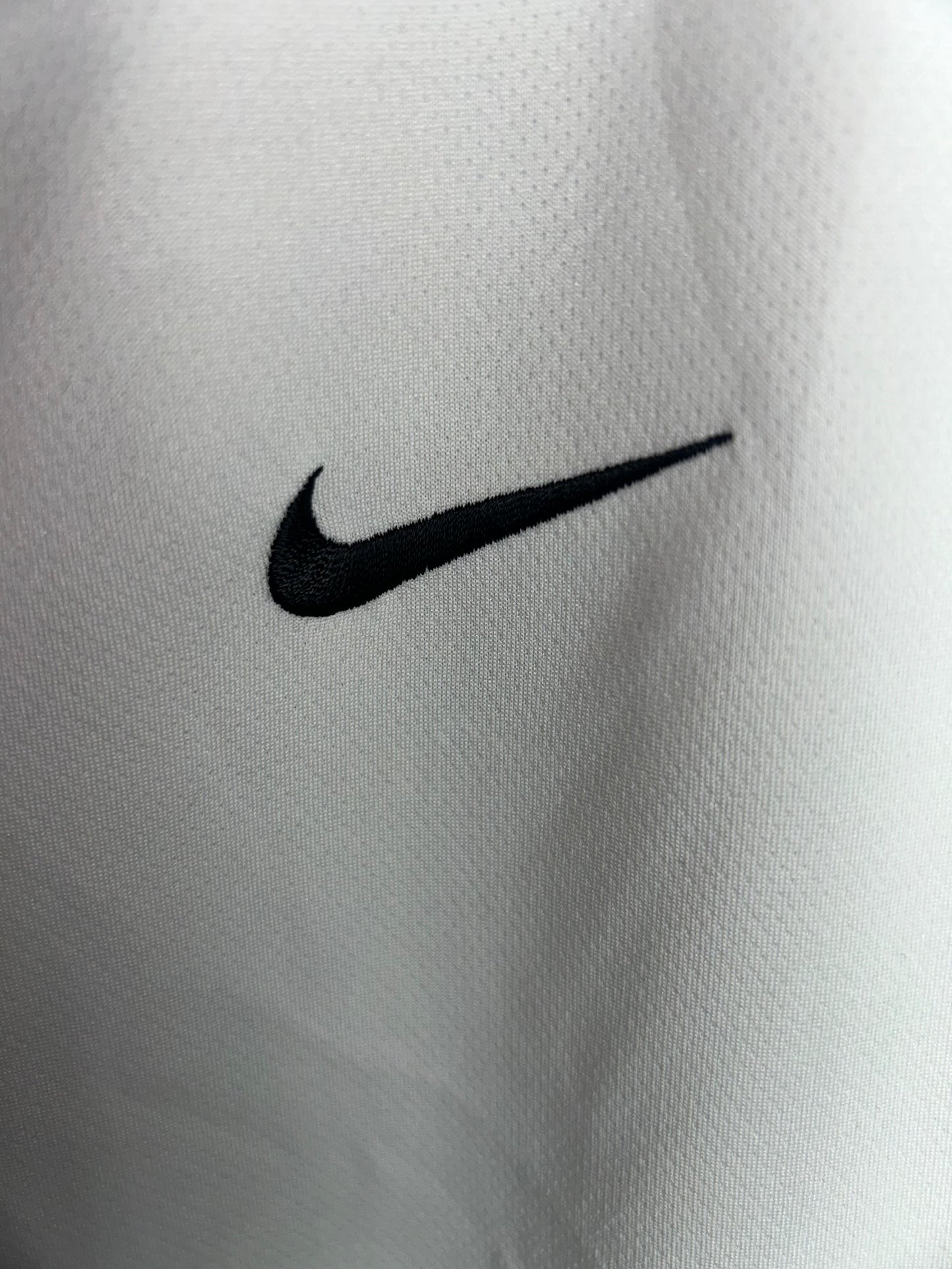 Nike White Round Neck Full Sleeves  - Medium