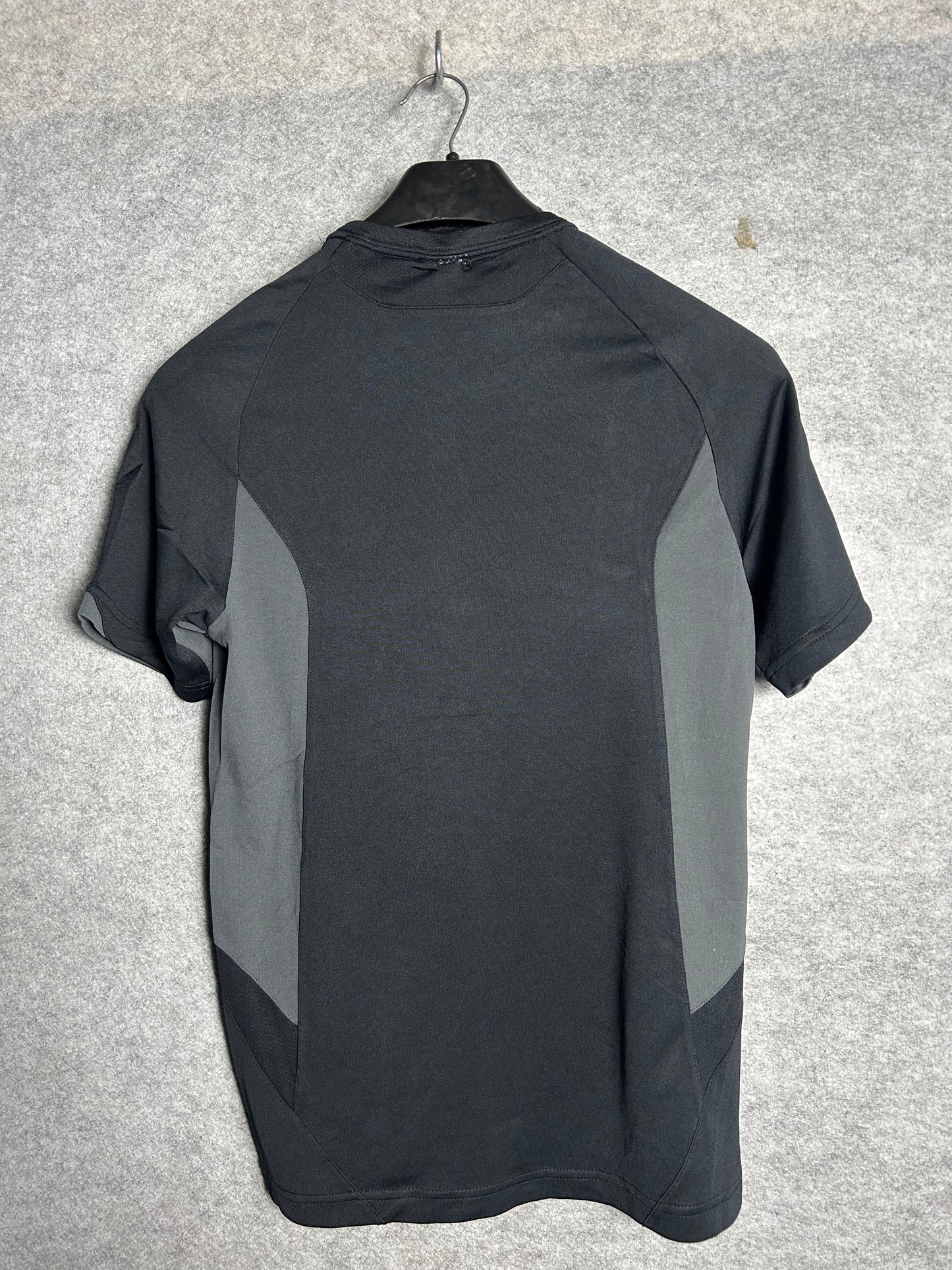 Nike Black Slim-Fit - Medium