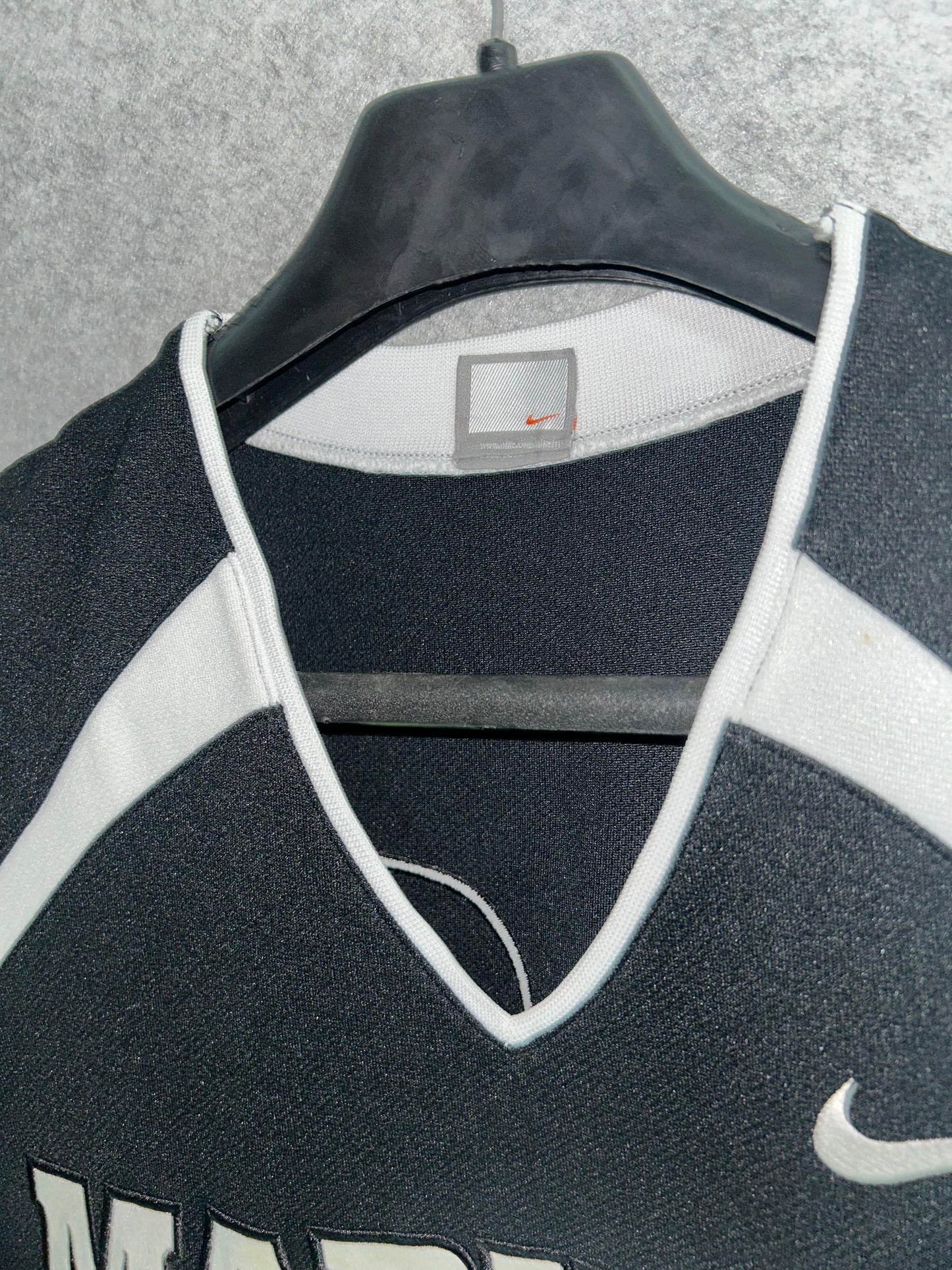 Nike Sando V Neck - XL