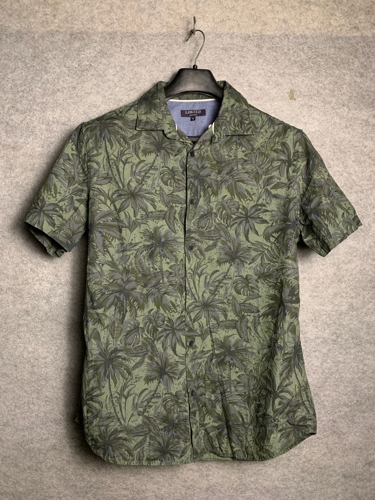 Limited Edition Casual Shirt - Medium