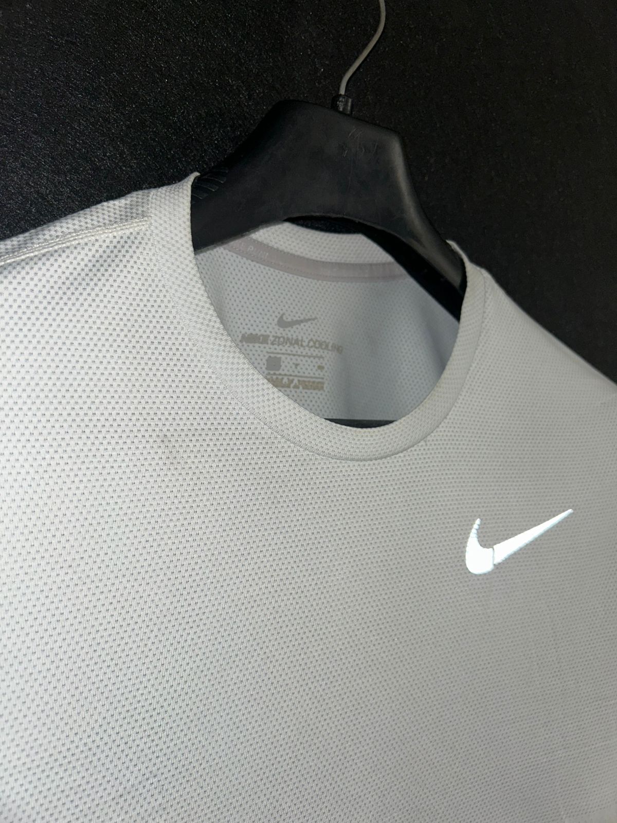 Nike Round Neck Shirt - Medium