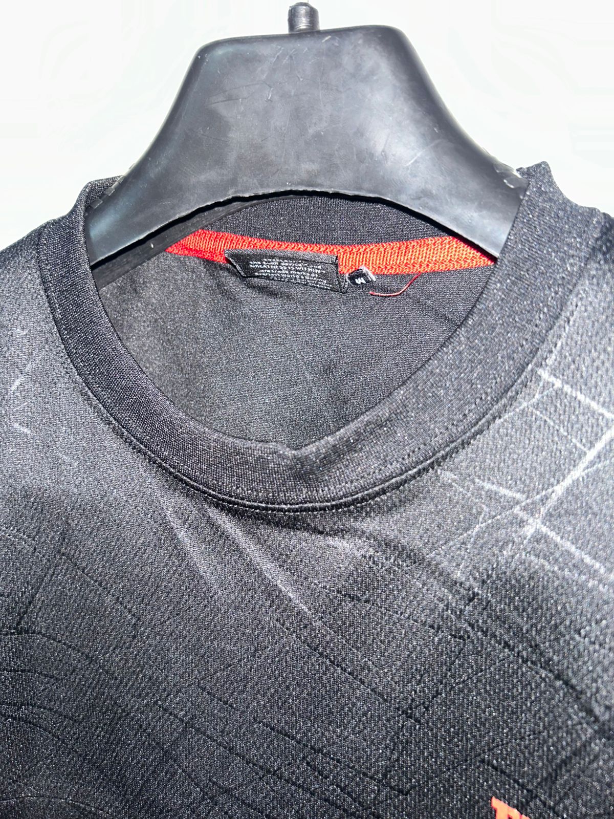 Everlast Black Round Neck - Medium