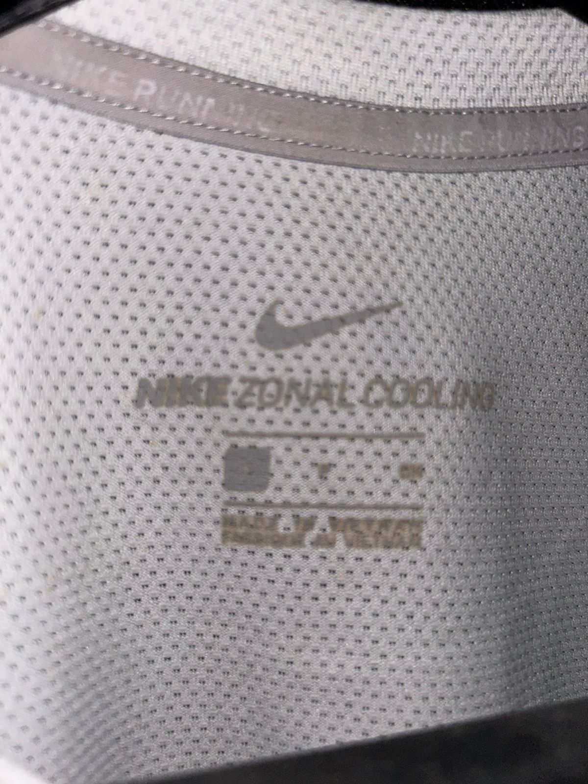 Nike Round Neck Shirt - Medium