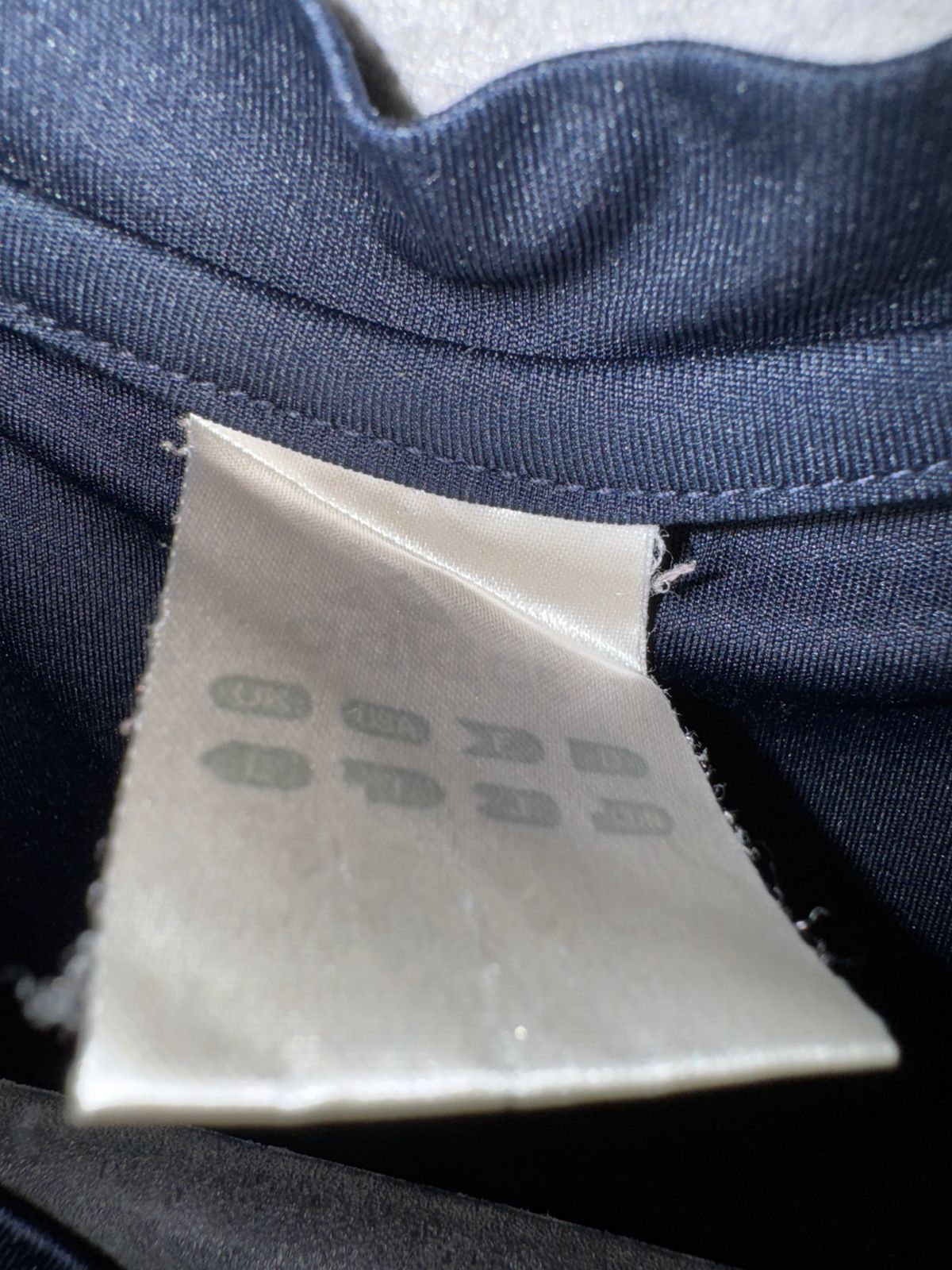 Adidas Round Neck Shirt - Medium