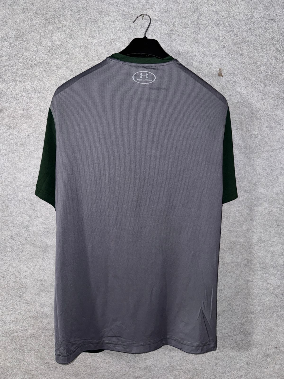 Under Amrour Basketball Shirt - XL