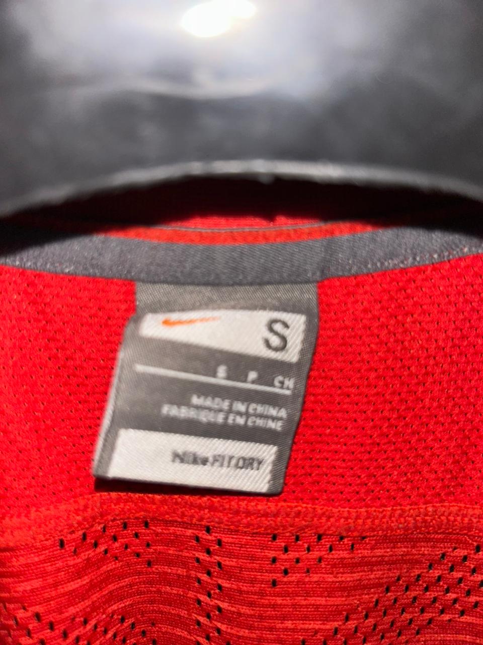 Nike Fit Dry Round Neck - Small