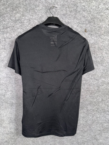 Nike Slogan Shirt - Medium