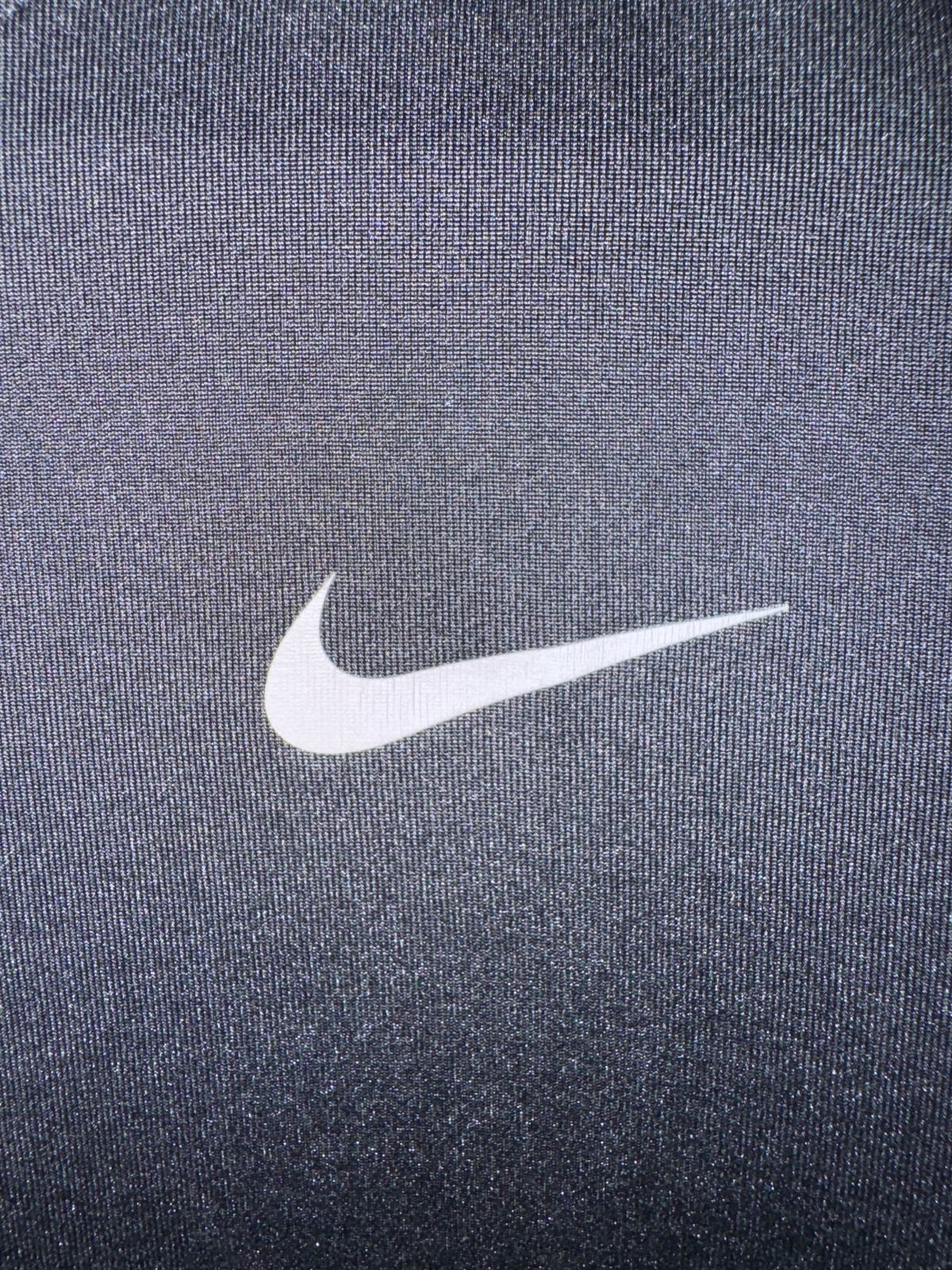 Nike Plain Black Round Neck Tee - Large
