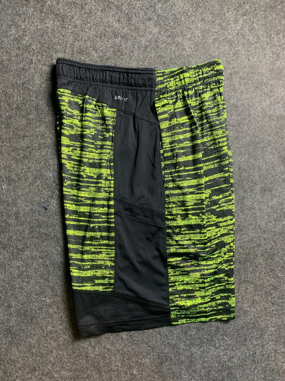 Nike Casual Form Shorts - Medium