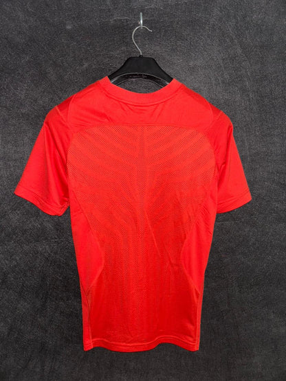 Nike Fit Dry Round Neck - Small