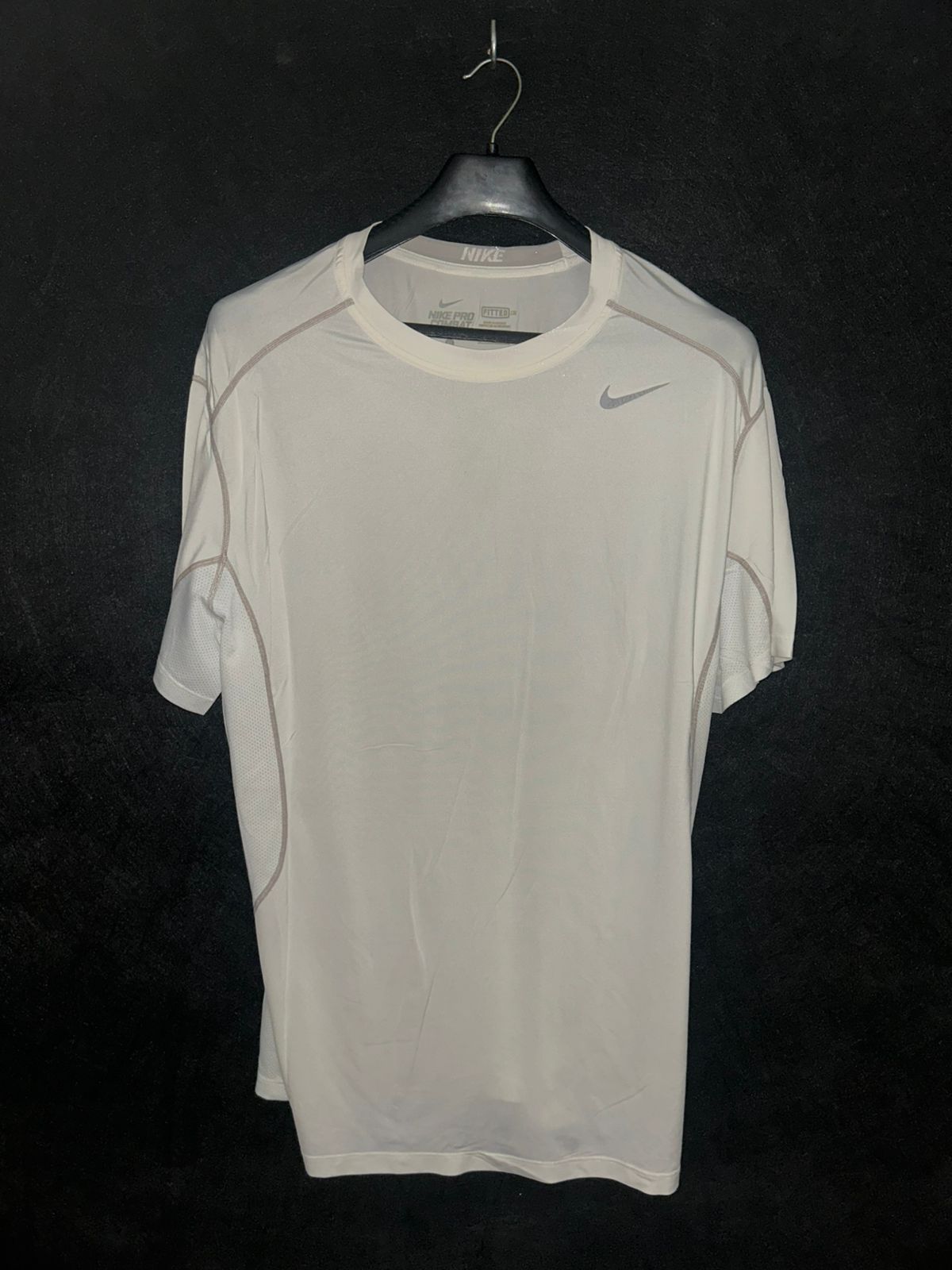 Nike Fitted White Tee - XL