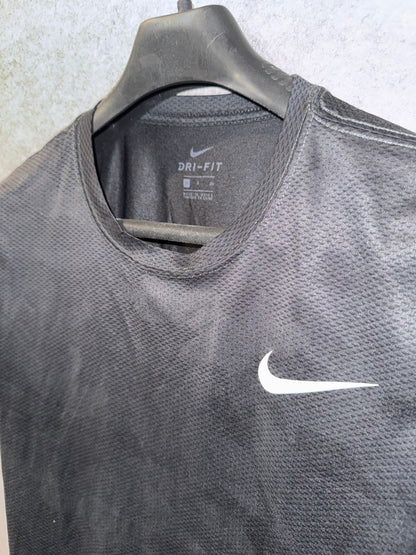 Nike Round Neck  - Small