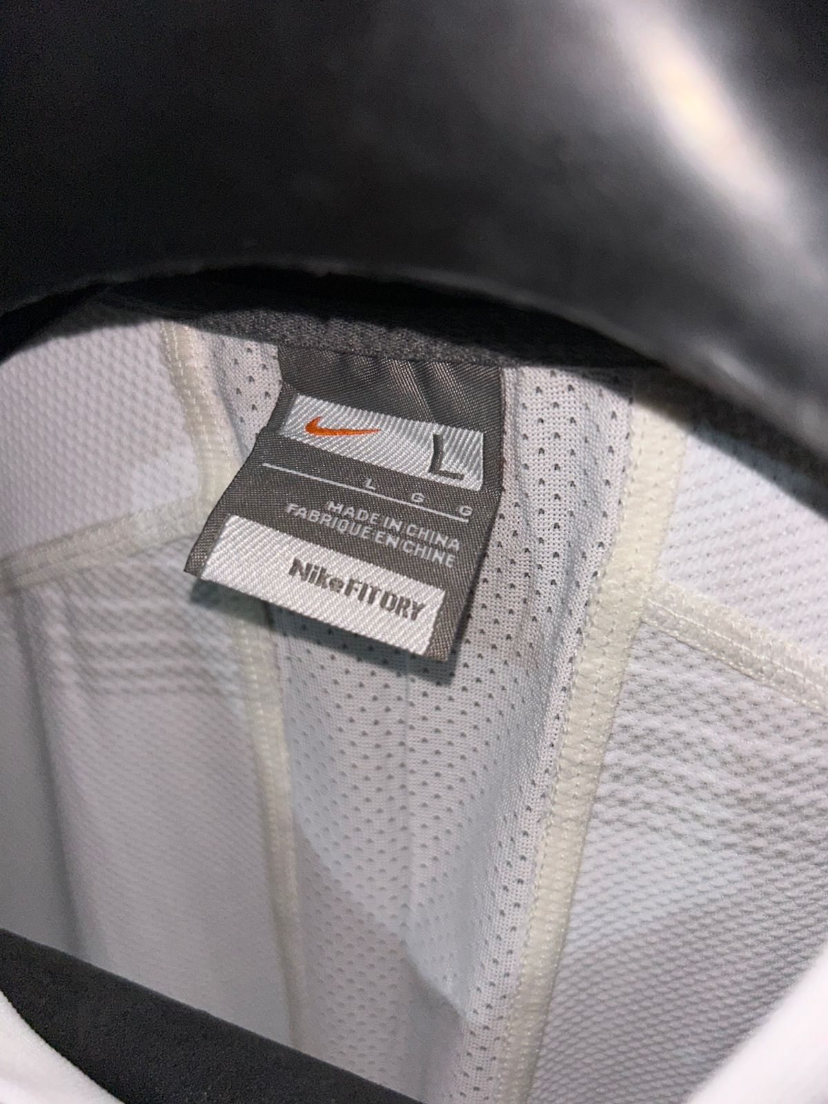 Nike Fit Dry White Round Neck - Large