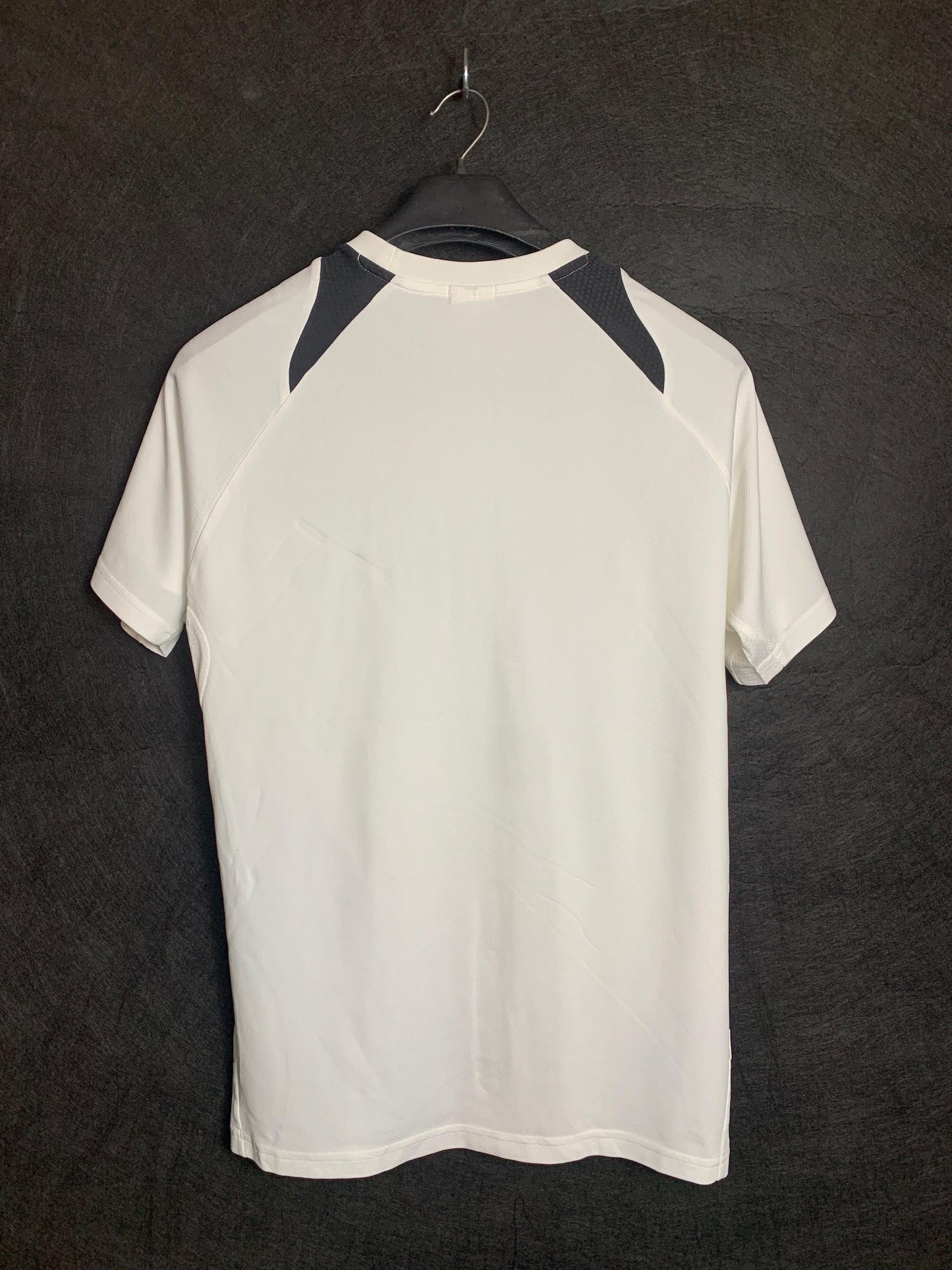 Adidas Round Neck - Large