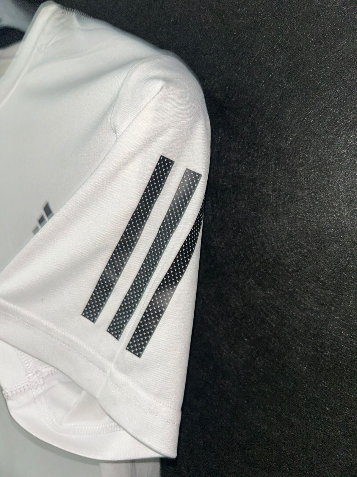 Adidas White Round Neck - Medium