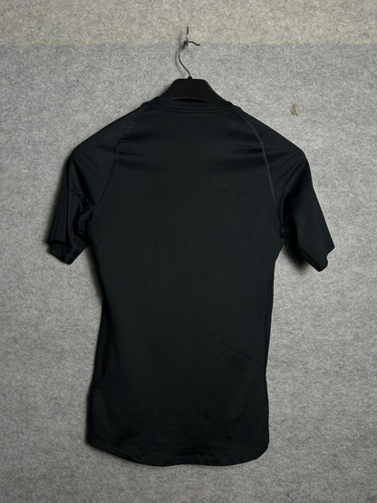 Nike Fit Pro - Medium