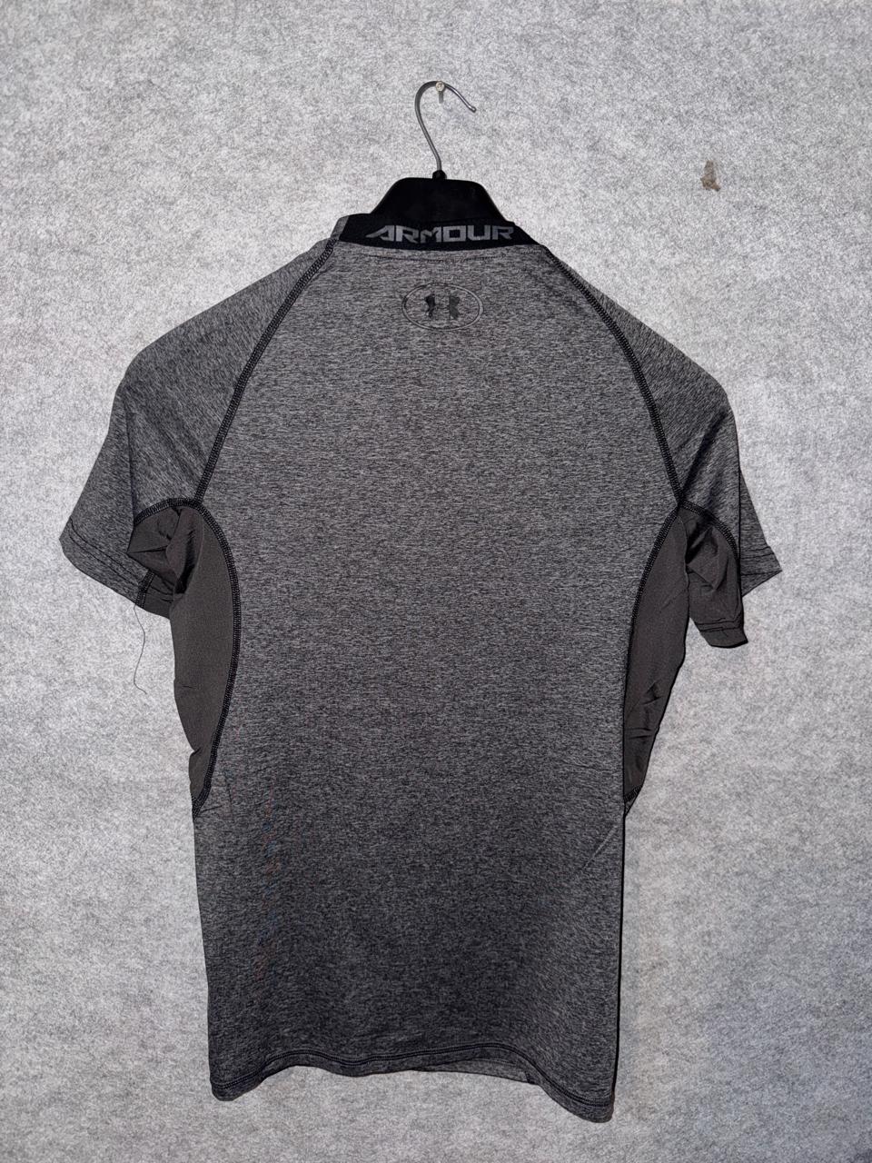 Under Amrour Grey Shirt - Small