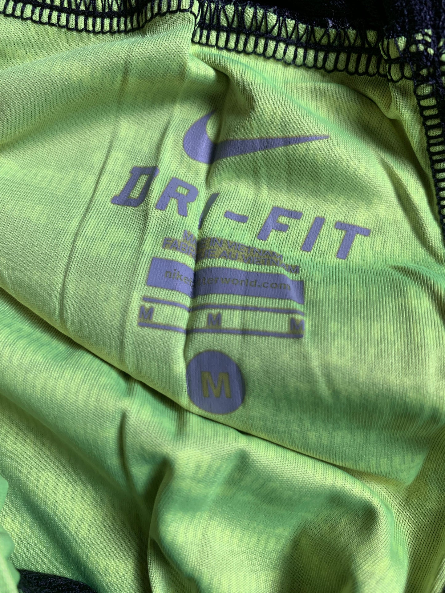 Nike Casual Form Shorts - Medium