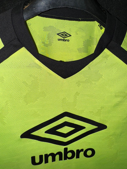 Umbro Green Round Neck - Medium