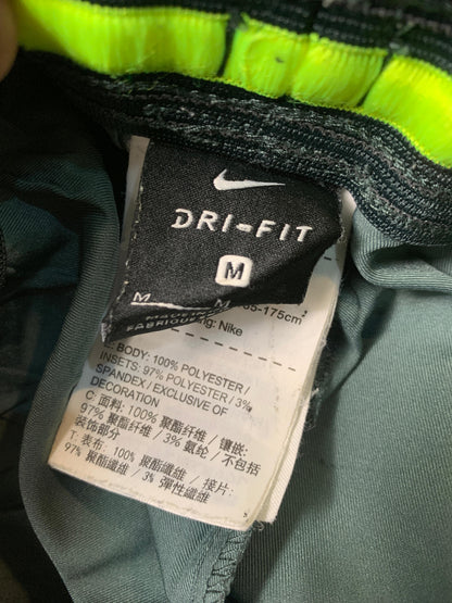 Nike Zip Pocket Shorts - Medium