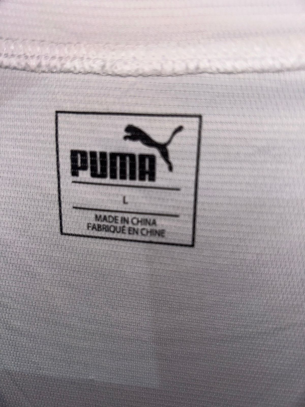 Puma White V Neck - Large