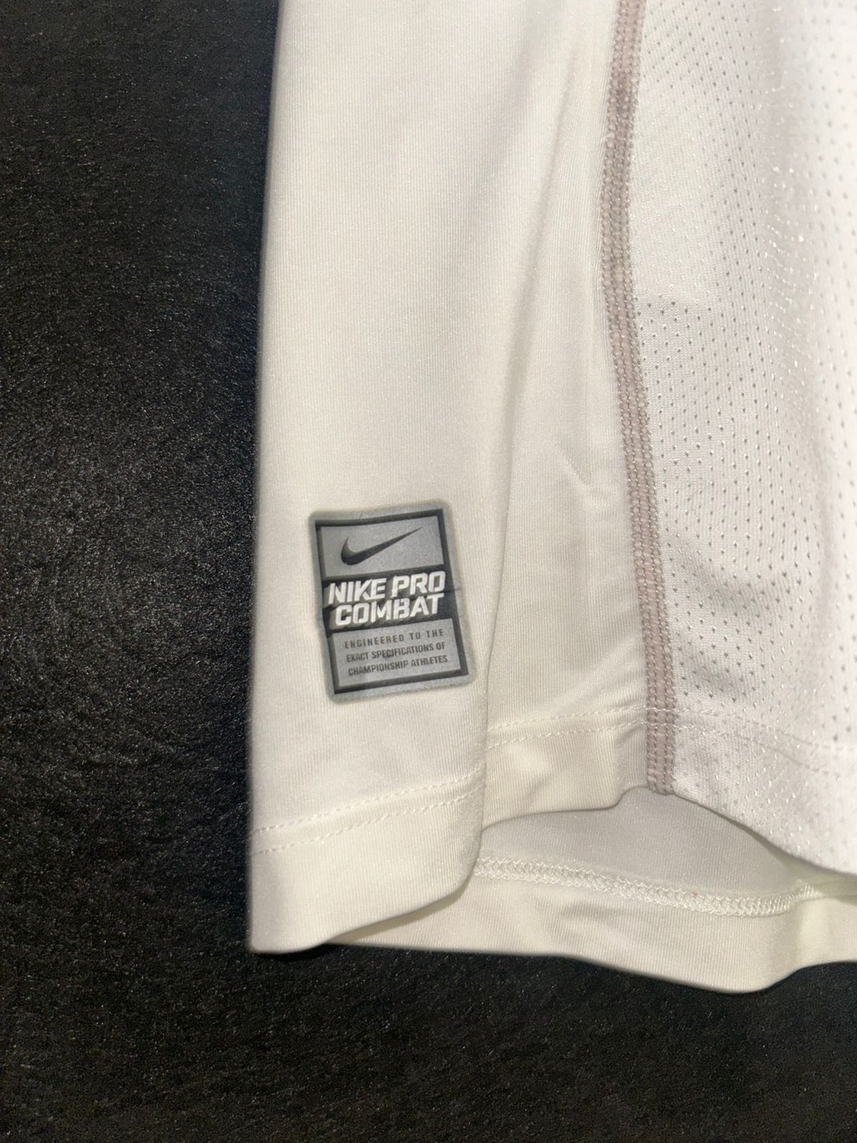 Nike Fitted White Tee - XL