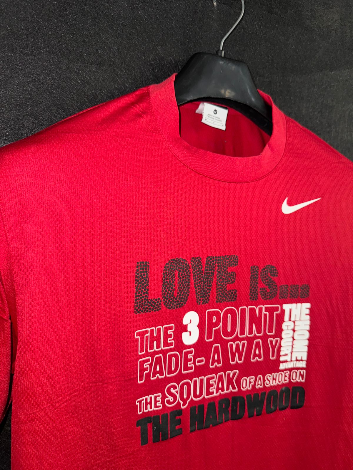 Nike Red Round Neck - Slim Large