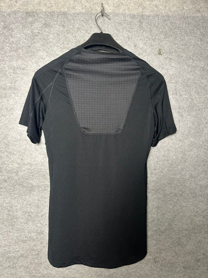 Nike Pro Black Round Neck Shirt - Medium