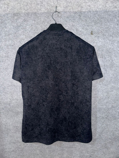 Uniqlo Round Neck - Medium