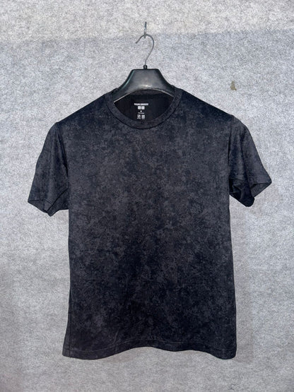 Uniqlo Round Neck - Medium