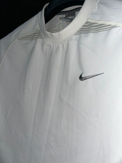 Nike Fit Dry White Round Neck - Large