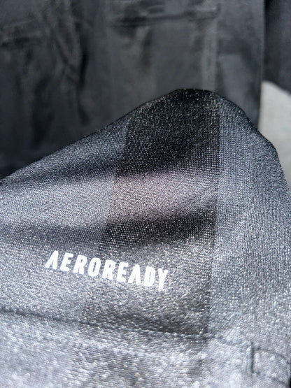 Adidas Aeroready V neck - Large