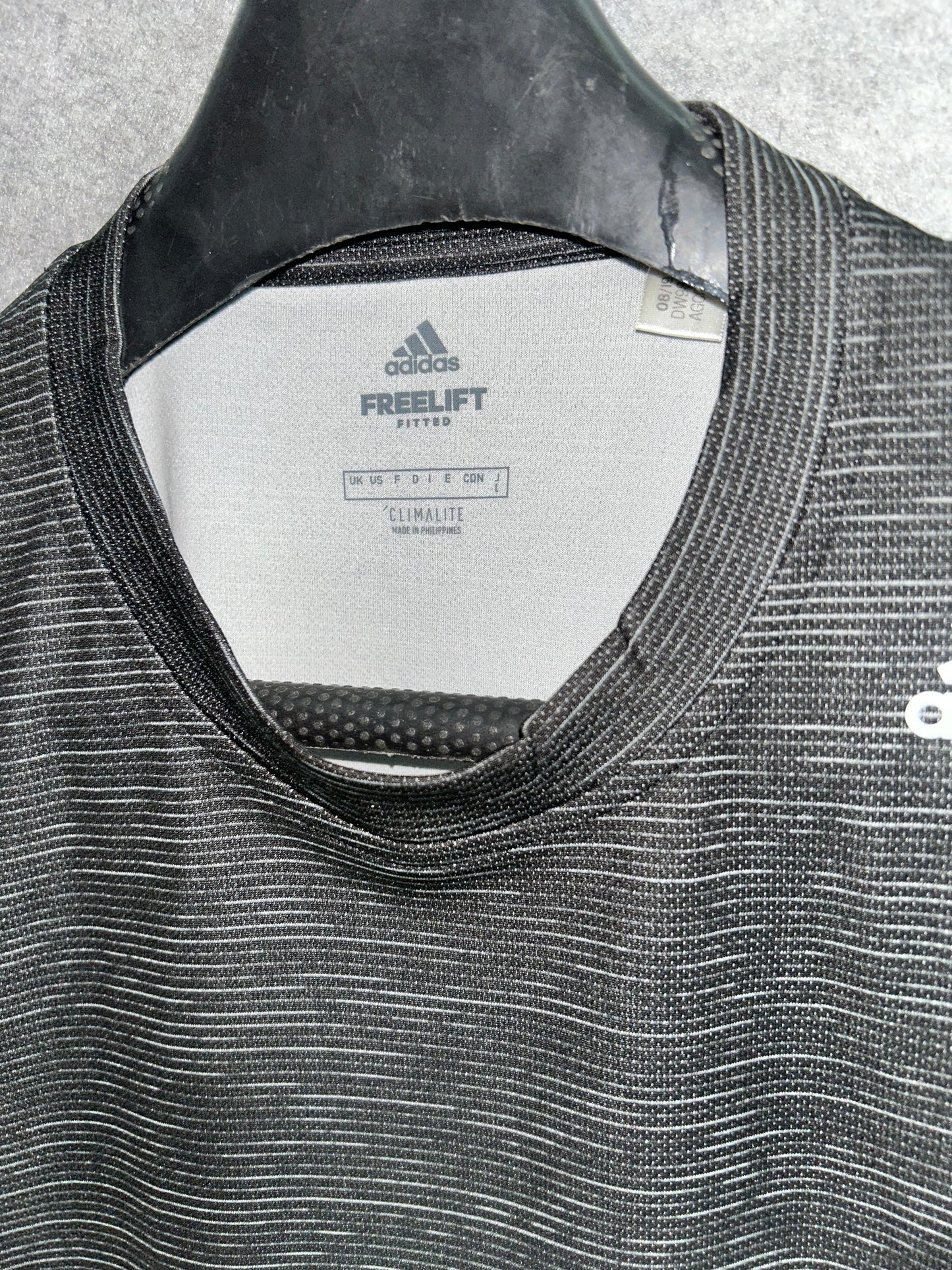 Adidas Freelift Fitted - Large