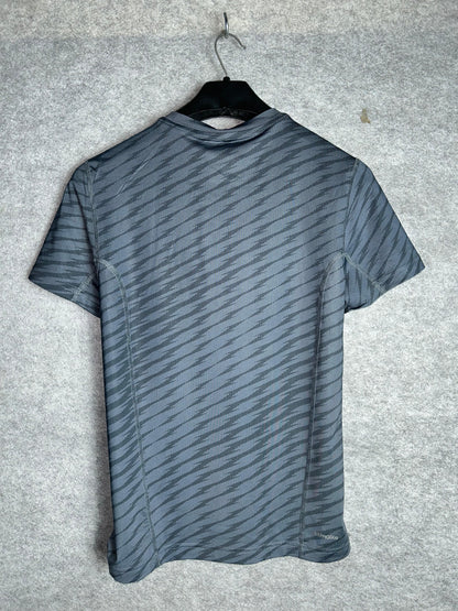 Adidas Techfit - Small