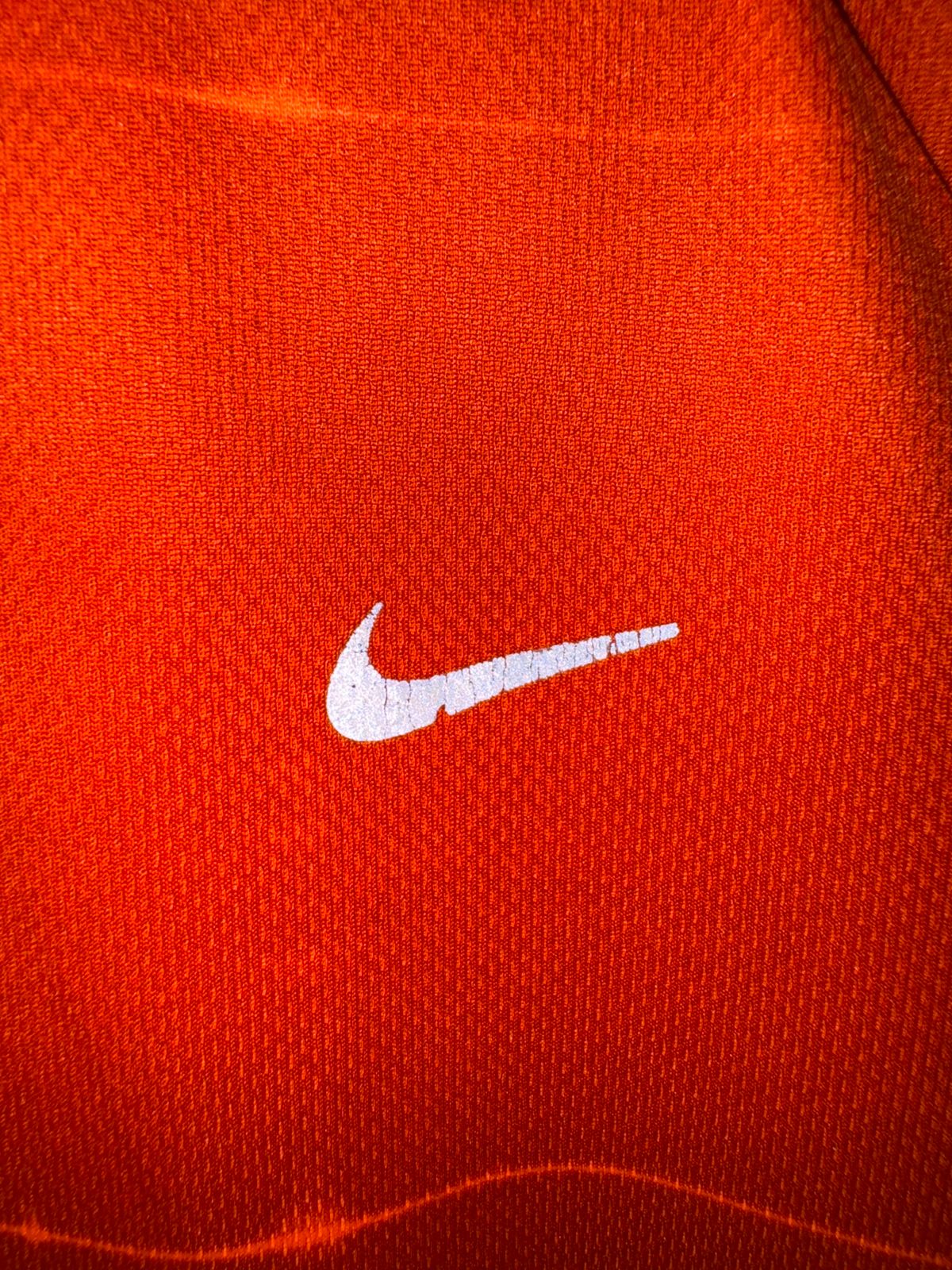 Pre Loved Nike Round Neck - Medium