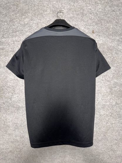 Pre Loved PUMA Black Round Neck Tee - Large