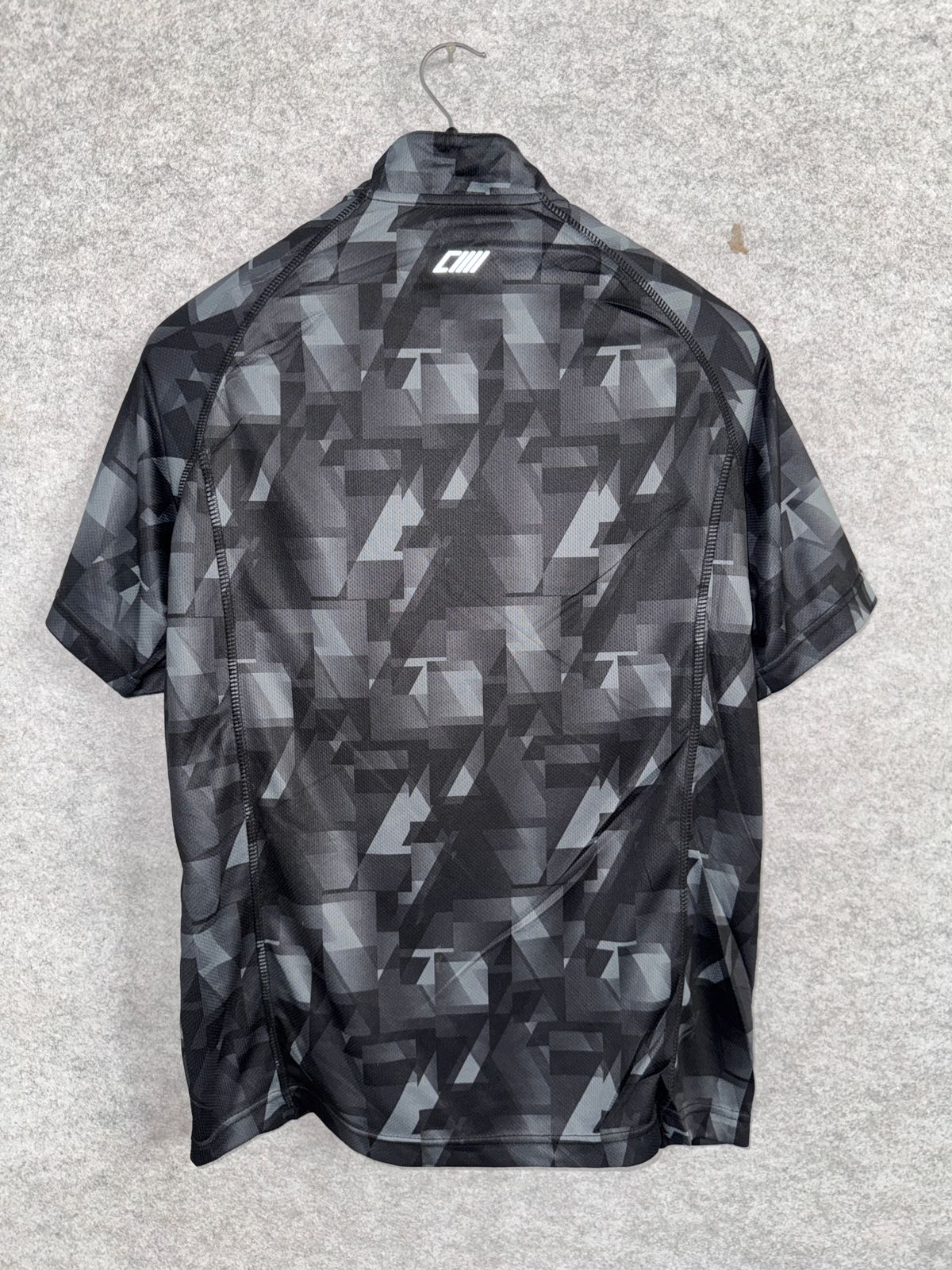 Pre Loved Closshi Zip Tee - Medium